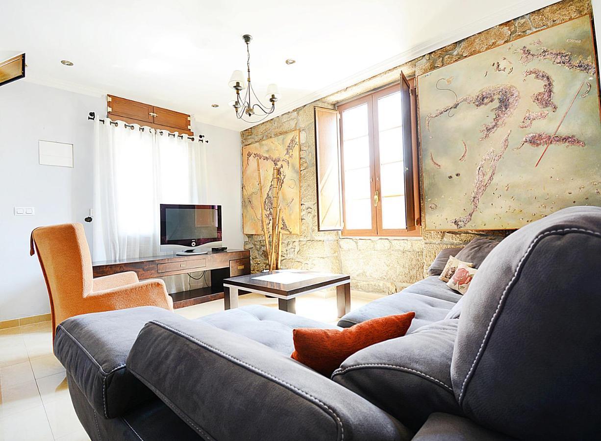 Galihost - Casa Con Precioso Jardin En Vilanova De Arousa Exterior photo